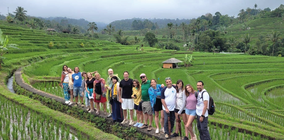foto grupal campos de arroz bali